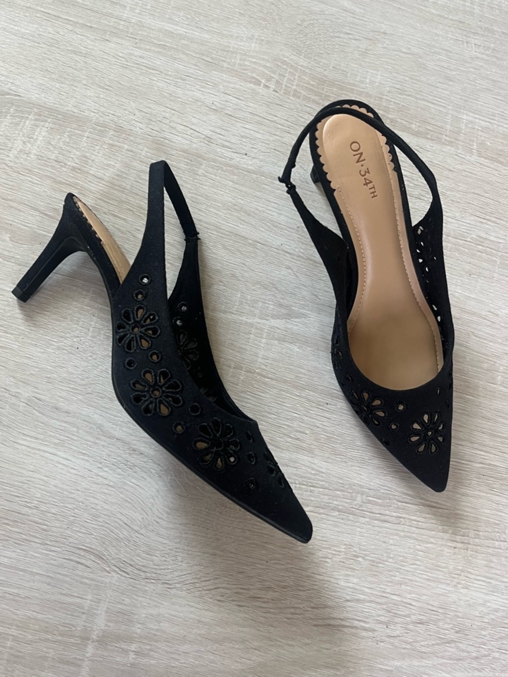 Black Floral Cutout Slingback minimalist neutral spring Heels size 9